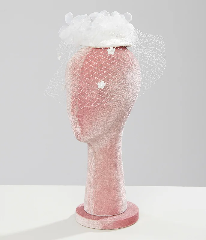 1920s White Floral & Mesh Veil Fascinator