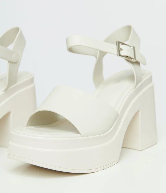 1970s-white-leatherette-chunky-platform-heels