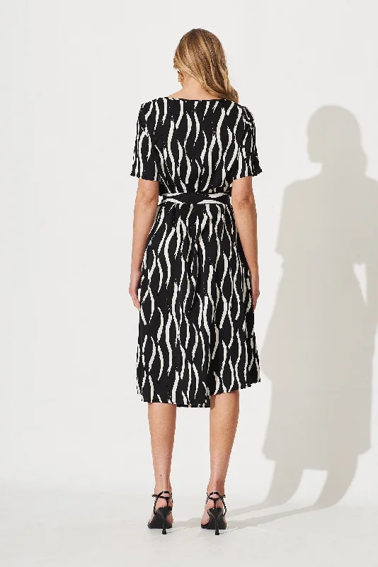 chambery-midi-dress-in-black-with-white-print