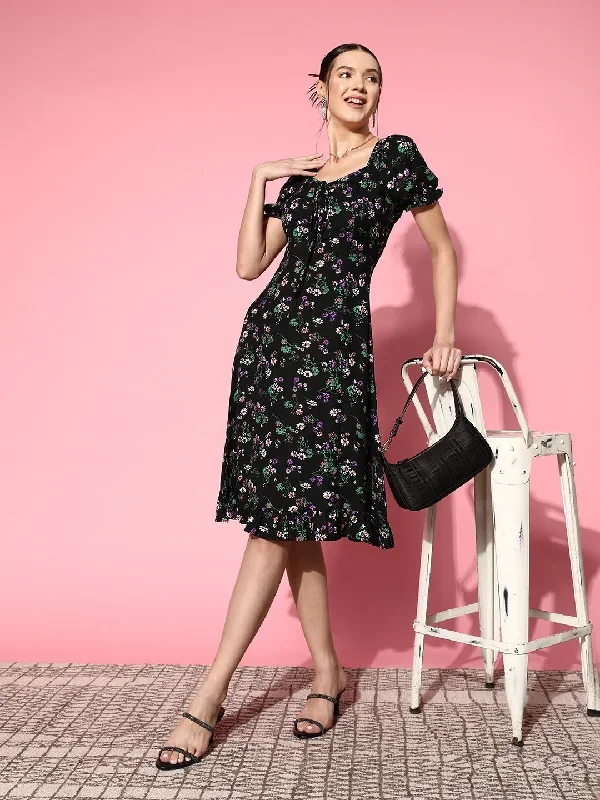 dr3906bk-berrylush-women-black-purple-floral-printed-sweetheart-neck-crepe-ruffled-a-line-midi-dress