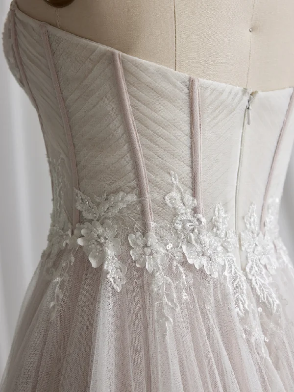 maggie-sottero-gwen-wedding-dress