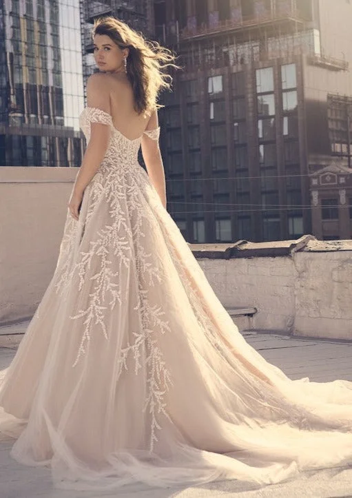 maggie-sottero-oriana-wedding-dress