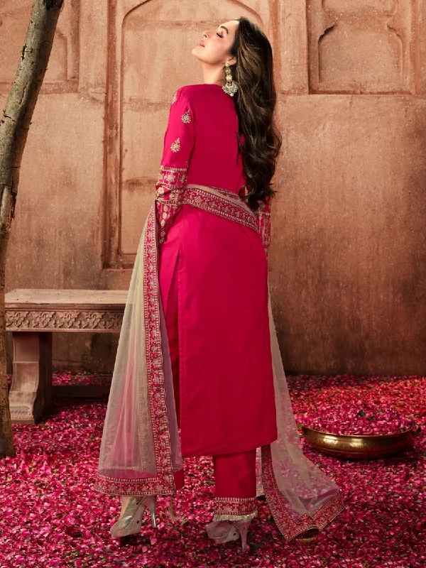 malaika-arora-style-magenta-gold-embroidered-kurta-suit