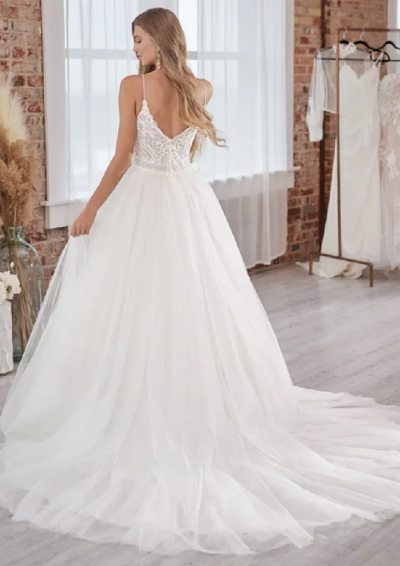 rebecca-ingram-lorraine-lane-wedding-dress