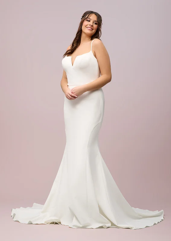 selby-rae-diamond-addison-wedding-dress