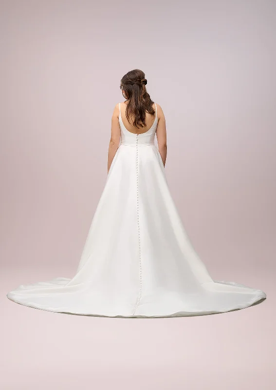 selby-rae-diamond-avery-wedding-dress