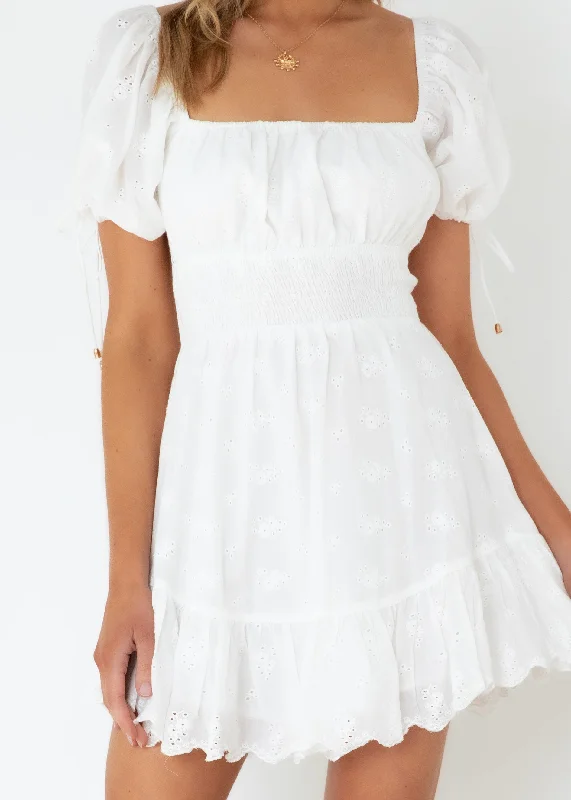 stephy-dress-white-anglaise