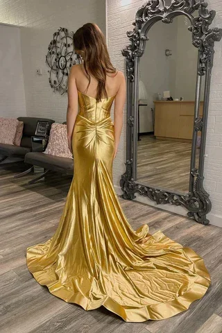 sweetheart-mermaid-ruched-satin-gold-prom-dress