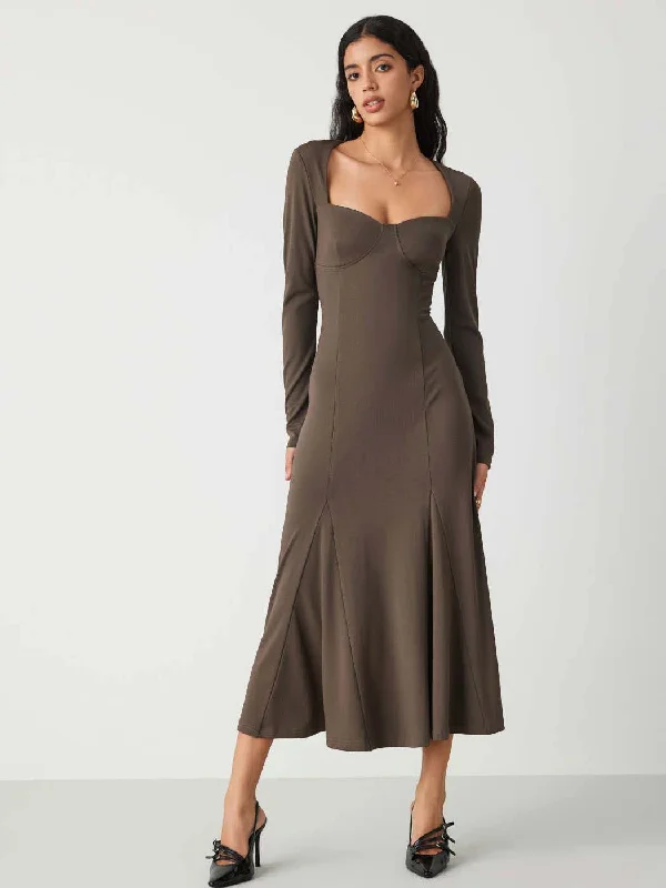 sweetheart-neck-solid-split-maxi-dress-in-chocolate-fondae