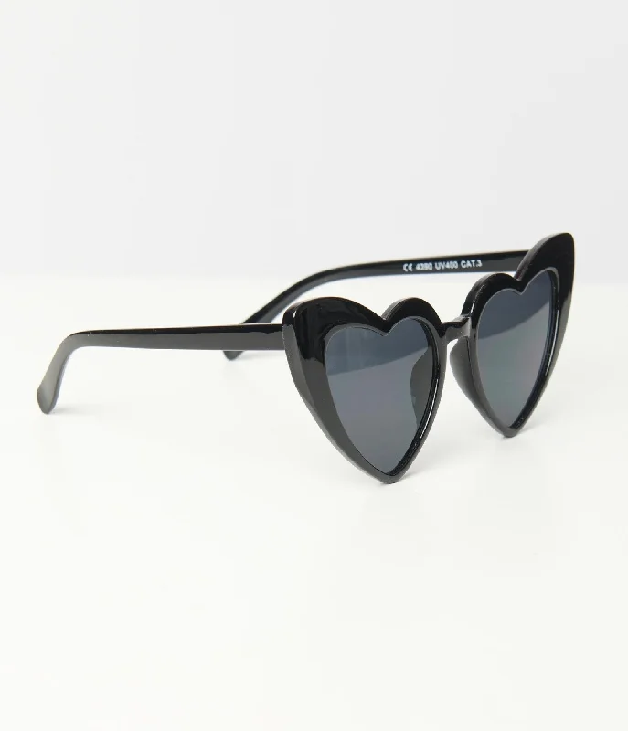 unique-vintage-black-heart-sunglasses