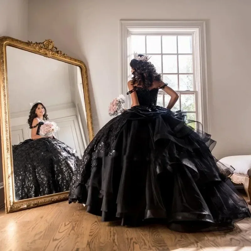 Vintage Black Vestido De 15 Anos Quinceanera Dresses 2024 Sweetheart Lace Ruffles Sweet 16 Birthday Wear Party Dress