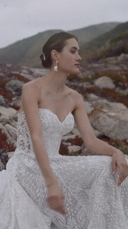 wilderly-bride-becca-wedding-dress