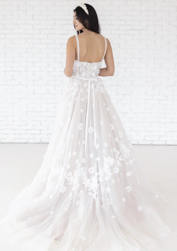 willowby-abigail-wedding-dress