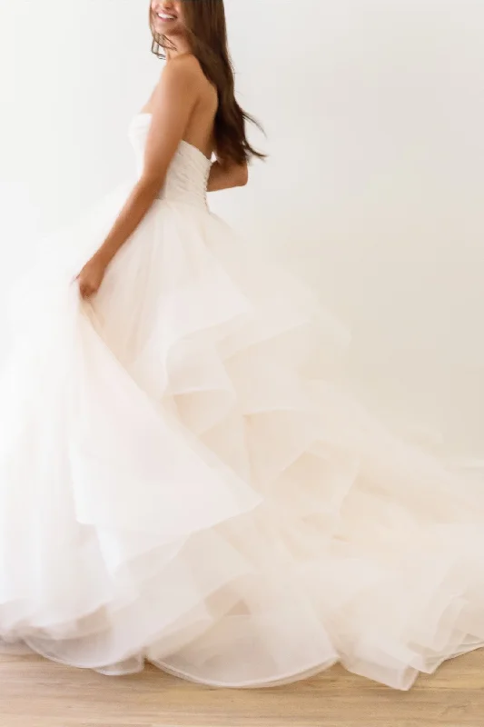 wtoo-hilty-wedding-dress